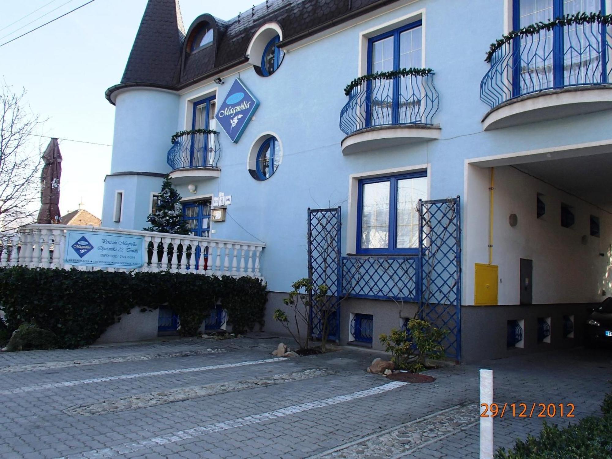 Pension Magnolia Trenčín Exterior foto